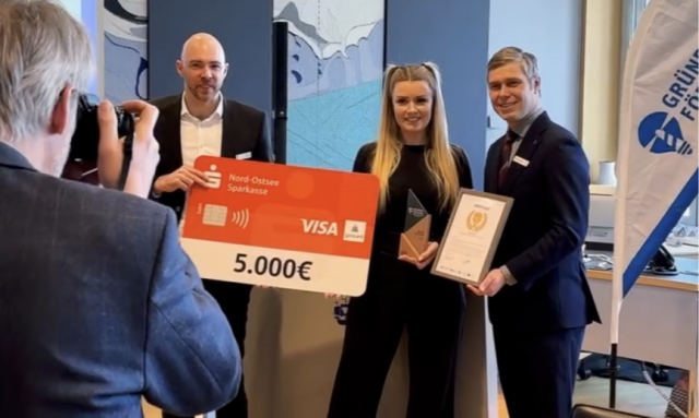 Preisgeld-Übergabe im letzten Jahr